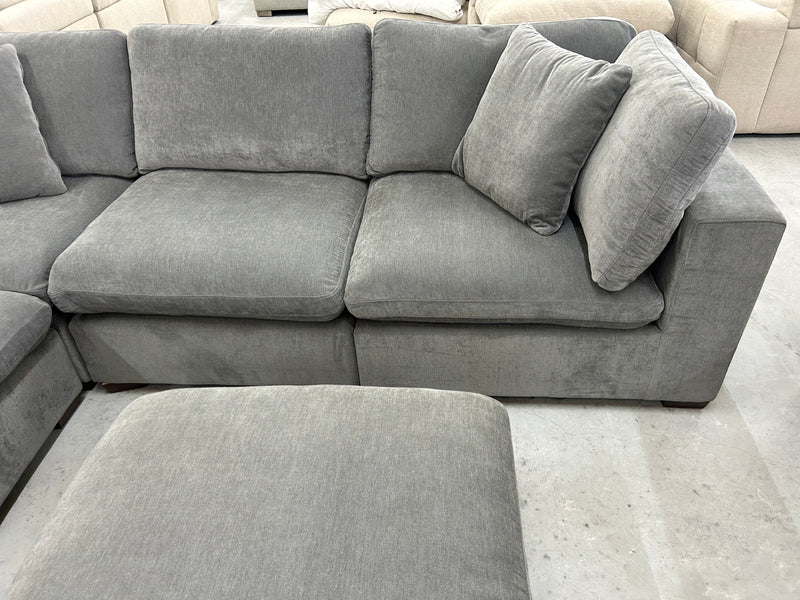 Thomasville Lowell 6-Piece Modular Sectional